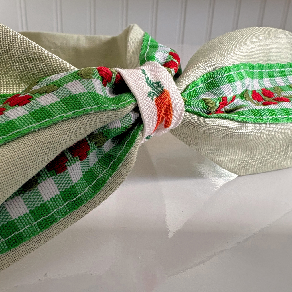 Handmade Woven Easter Basket - White Carrots