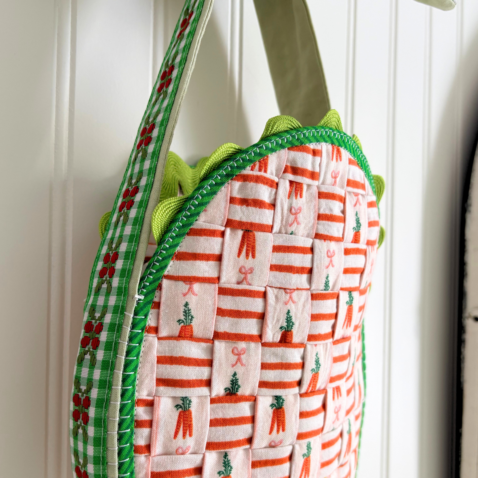 Handmade Woven Easter Basket - White Carrots